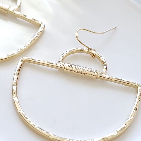 New! Zara Irregular Drop Earrings - Picture 11 of 14